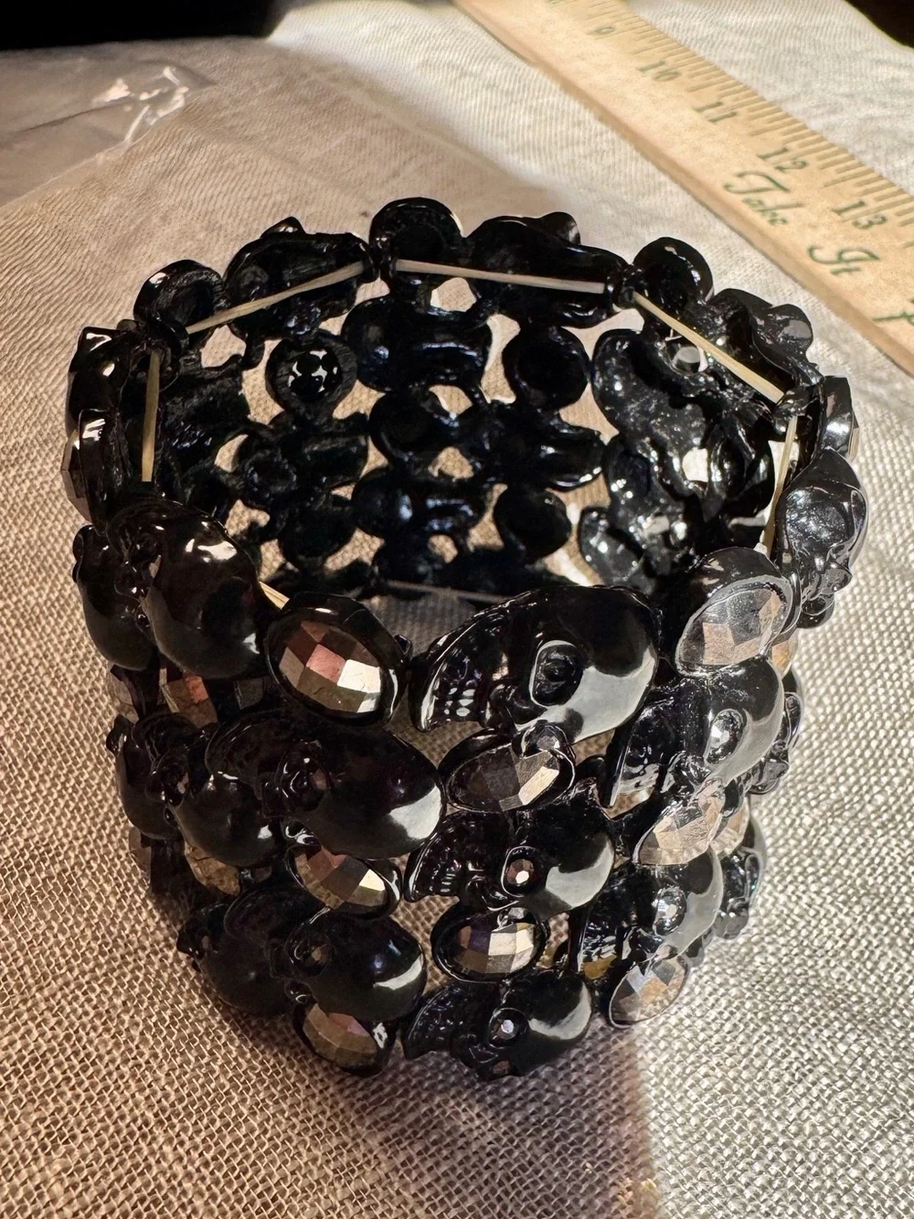 Black Skull Stretch Bracelet - Size 7